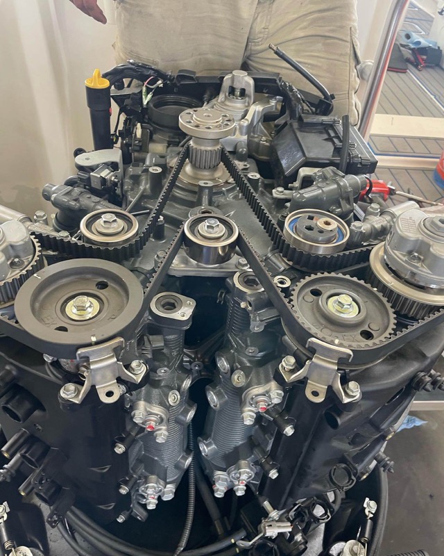 Mobile outboard engine repair